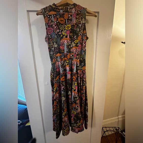 Nooworks Dahlia in Magical Mushroom - Picture 2 of 4